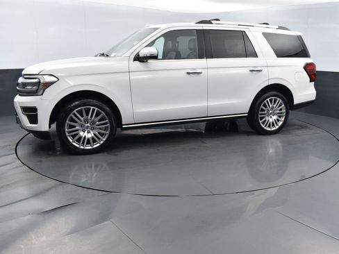 Certified 2024 Ford Expedition Limited image 5