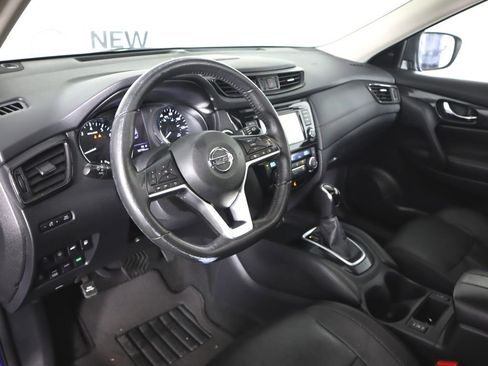 Certified 2018 Nissan Rogue SL w/ Premium Package image 9