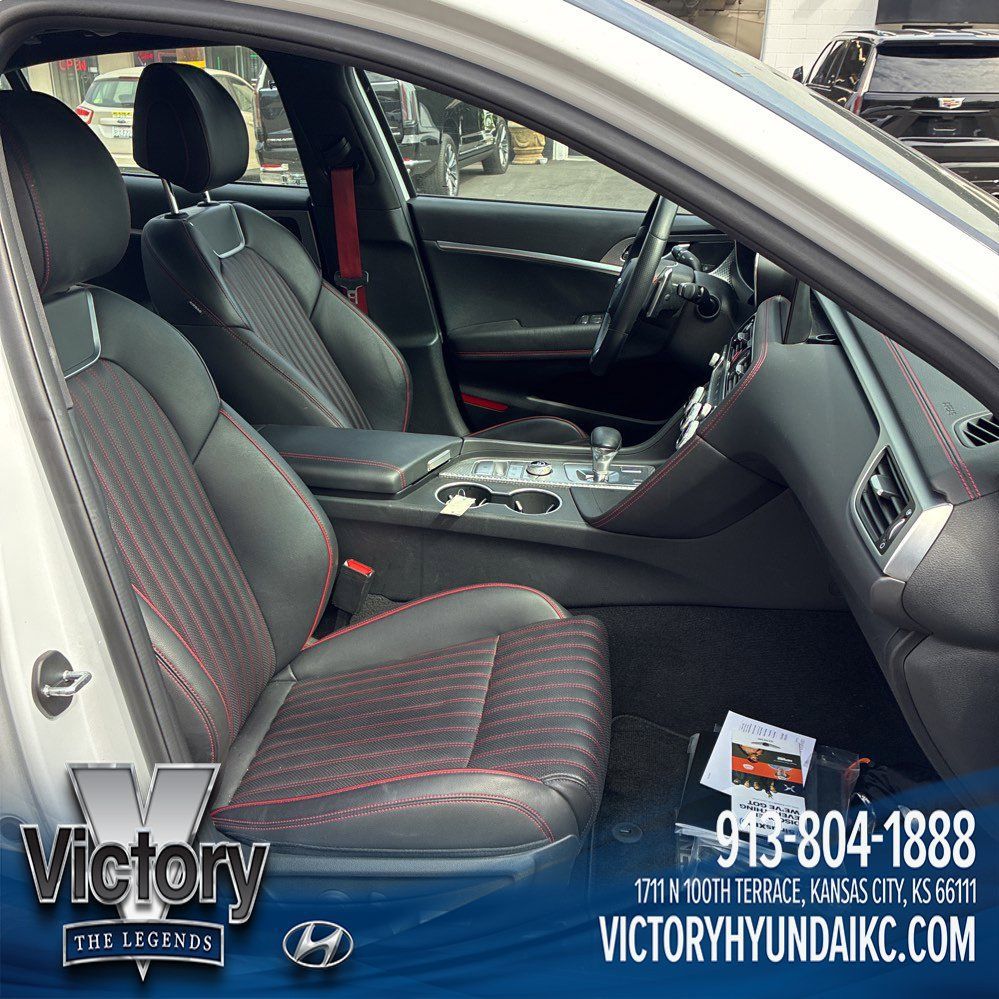 Used 2023 Genesis G70 2.0T w/ Sport Prestige Package RWD image 8