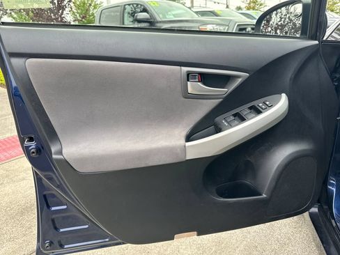 Used 2012 Toyota Prius Two FWD image 11