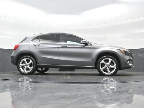 Used 2018 Mercedes-Benz GLA 250 image 32