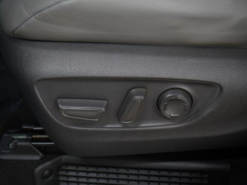 Used 2021 Toyota Sienna XLE AWD/4WD image 24