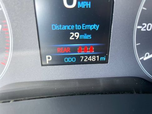 Used 2023 Toyota Corolla LE FWD image 18