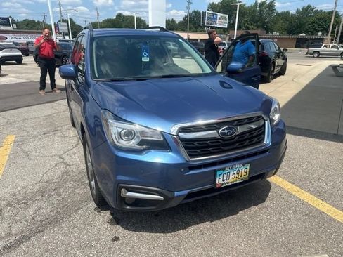 Used 2017 Subaru Forester 2.5i Touring AWD/4WD image 7