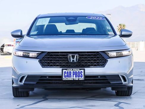 Used 2025 Honda Accord Touring image 4