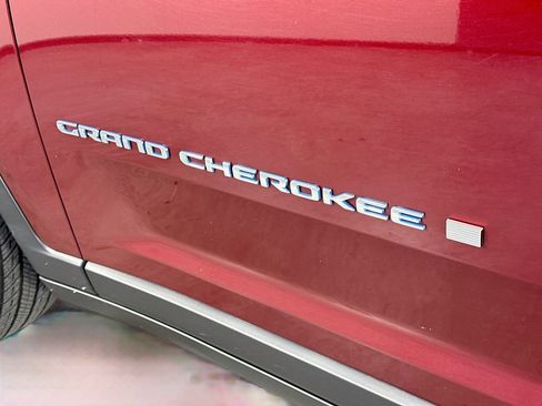Used 2022 Jeep Grand Cherokee Limited 4xe AWD/4WD image 28