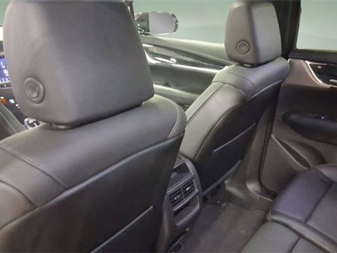 Used 2022 Cadillac XT5 Premium Luxury w/ Technology Package image 20