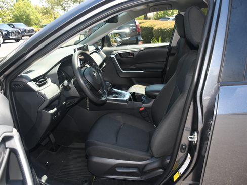 Certified 2024 Toyota RAV4 LE AWD/4WD image 7