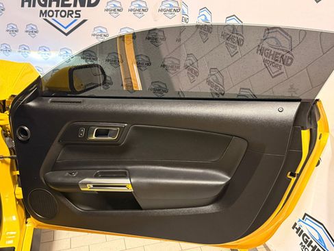 Used 2018 Ford Mustang GT w/ Black Accent Pkg image 18