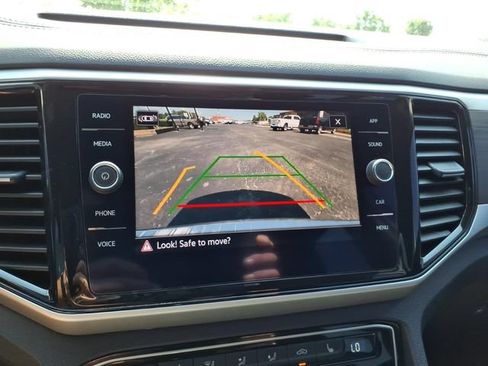 Used 2022 Volkswagen Atlas SE FWD image 23