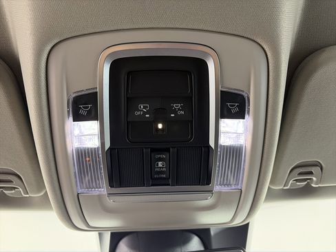 Used 2022 RAM 1500 Laramie image 33