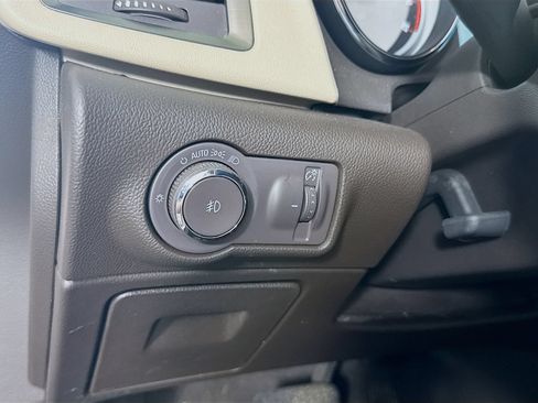 Used 2014 Buick Verano Leather FWD image 11