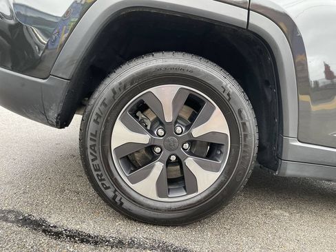 Certified 2024 Jeep Grand Cherokee Limited 4xe AWD/4WD image 12