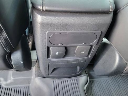 Used 2024 Ford Explorer XLT w/ Equipment Group 202A AWD/4WD image 13