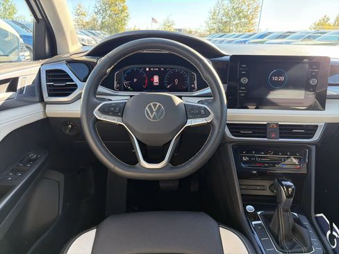 Certified 2025 Volkswagen Taos SEL image 13