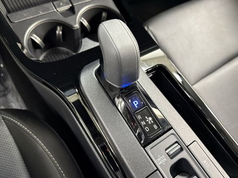 Used 2025 Toyota Prius XLE image 26