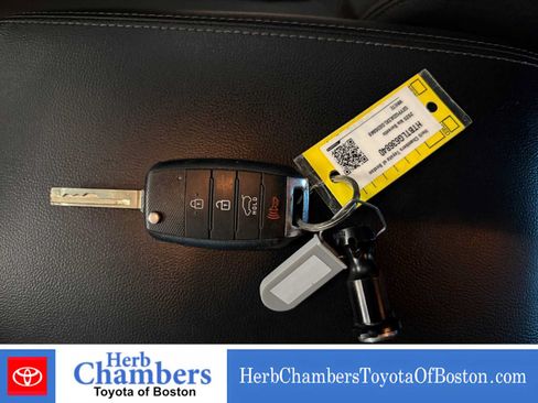 Used 2020 Kia Sorento LX w/ LX I4 Convenience Package AWD/4WD image 10