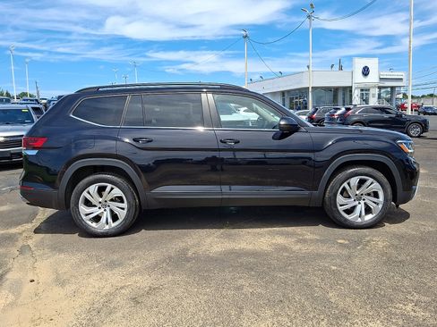 Used 2023 Volkswagen Atlas SE AWD/4WD image 8