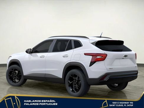 New 2026 Chevrolet Trax LT w/ Midnight Edition FWD image 2