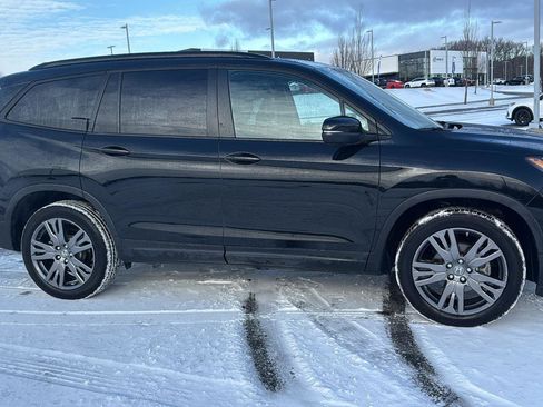 Used 2022 Honda Pilot Sport image 3