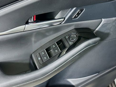 Used 2025 MAZDA CX-30 AWD 2.5 S w/ Preferred Package image 24