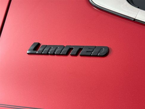 Used 2023 Toyota Tundra Limited AWD/4WD image 15