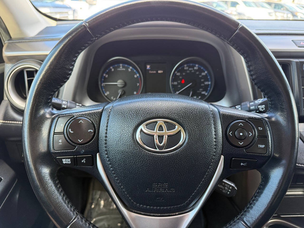 Used 2018 Toyota RAV4 XLE w/ Plus Extra Value Package AWD/4WD image 32
