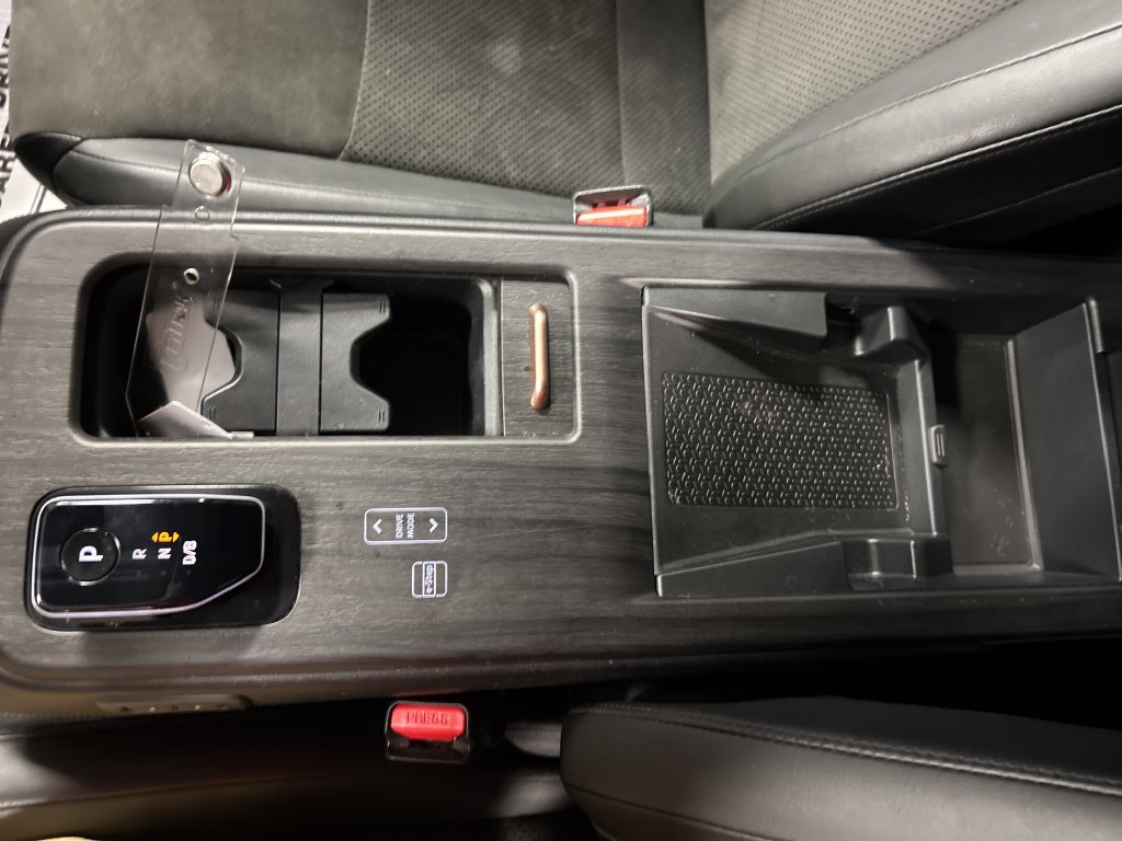 Used 2023 Nissan Ariya FWD image 19