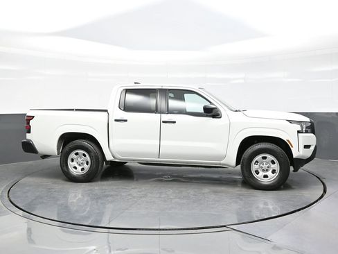 Used 2023 Nissan Frontier S w/ Tow Package AWD/4WD image 8