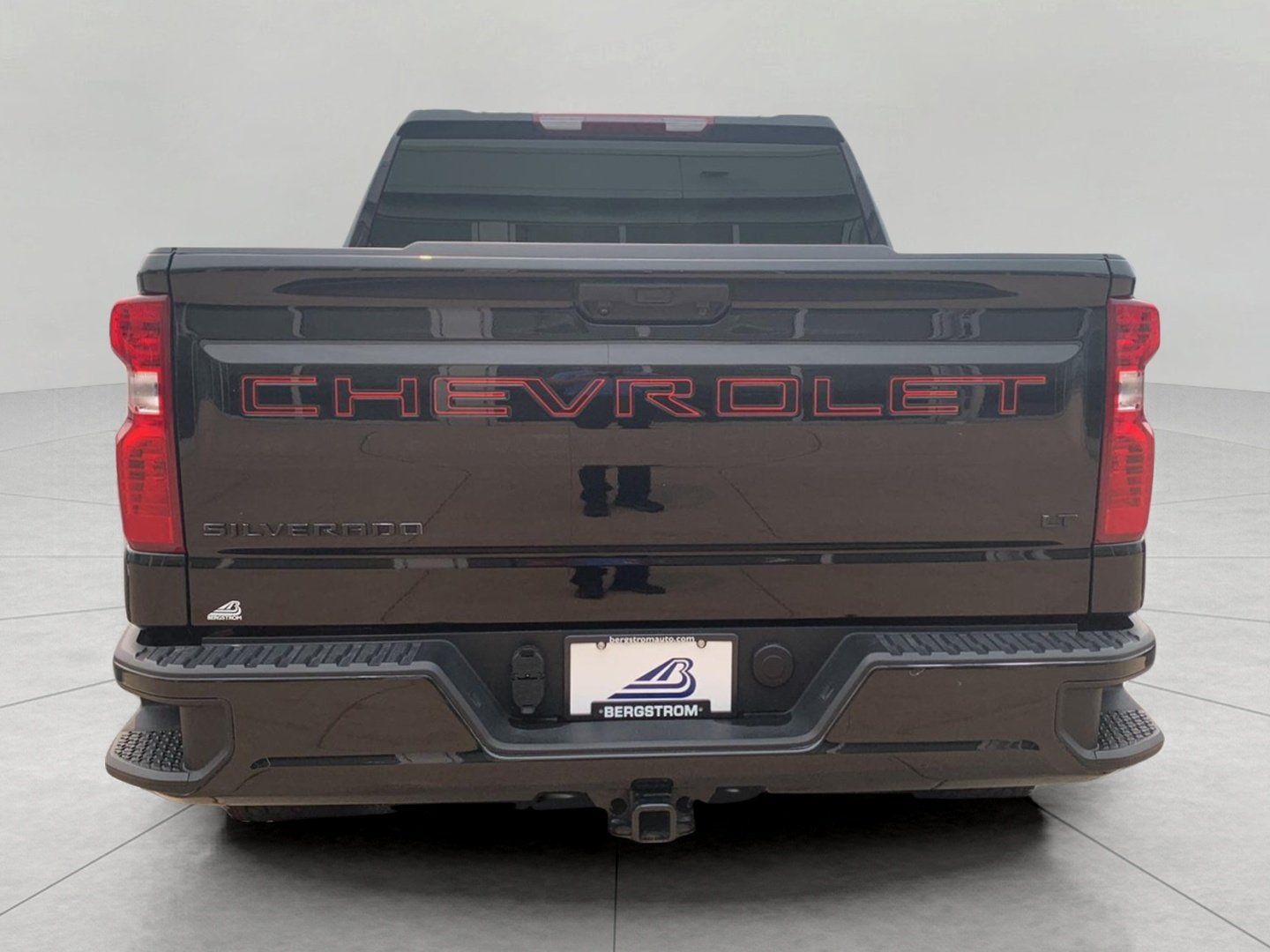 Certified 2024 Chevrolet Silverado 1500 LT AWD/4WD image 7