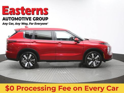 Used 2025 Mitsubishi Outlander SE FWD image 44