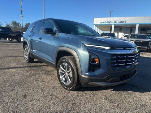 New 2026 Chevrolet Equinox LT w/ LPO, Floor Liner Package image 1