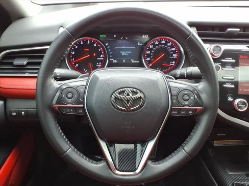 Used 2020 Toyota Camry XSE image 26