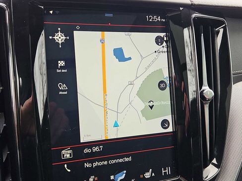 Used 2020 Volvo XC60 T6 R-Design w/ Protection Package Premier image 17