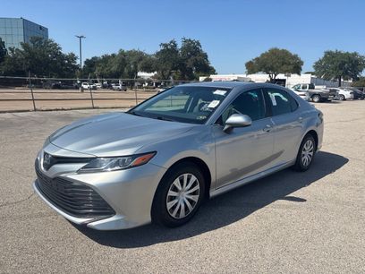 Used 2018 Toyota Camry LE