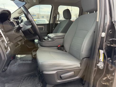 Used 2018 RAM 3500 SLT w/ Luxury Group image 13