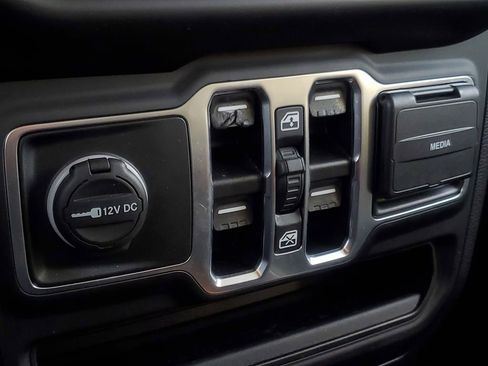 Used 2021 Jeep Wrangler Unlimited Willys image 30