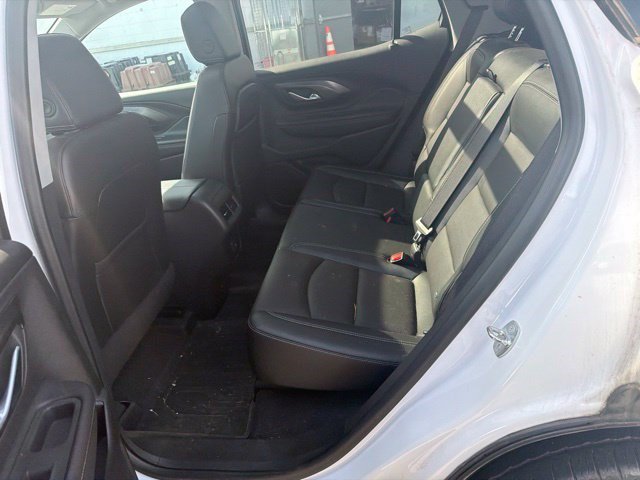 Used 2024 GMC Terrain SLT w/ LPO, Floor Liner Package AWD/4WD image 8