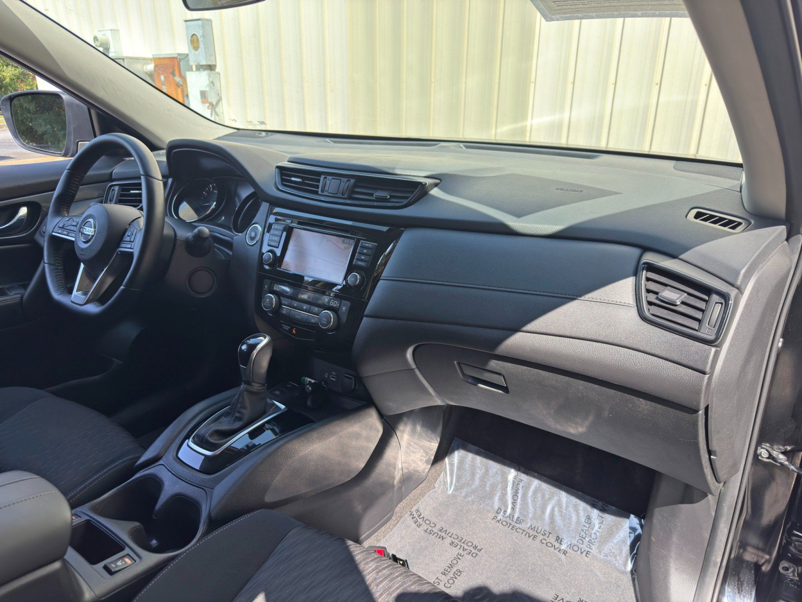 Used 2019 Nissan Rogue SV w/ Premium Package AWD/4WD image 13