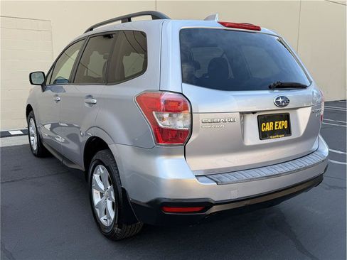 Used 2016 Subaru Forester 2.5i Premium AWD/4WD image 5