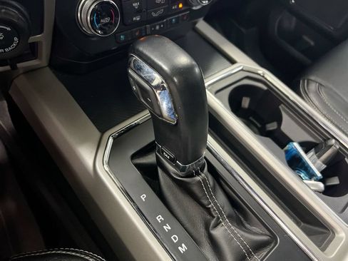 Used 2020 Ford F150 Lariat w/ Equipment Group 502A Luxury AWD/4WD image 18