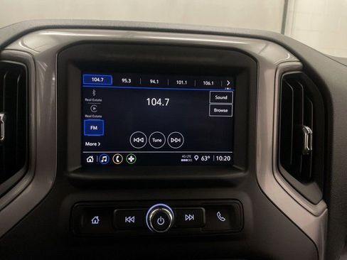 Used 2024 Chevrolet Silverado 2500 Custom w/ Custom Convenience Package image 7