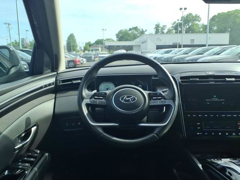 Certified 2023 Hyundai Tucson Limited AWD/4WD image 19