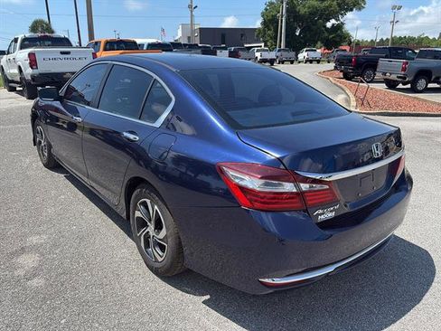 Used 2017 Honda Accord LX image 6