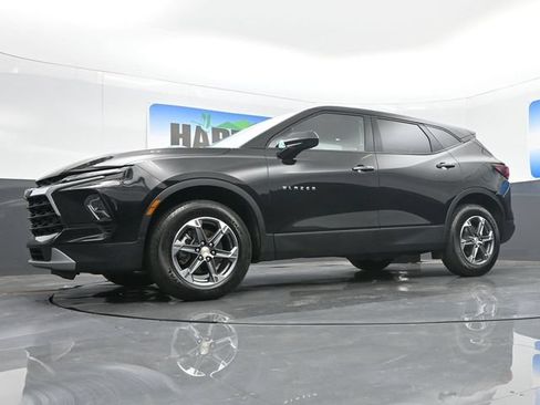 Used 2025 Chevrolet Blazer LT FWD image 20