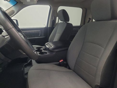 Used 2021 RAM 1500 Classic SLT image 17