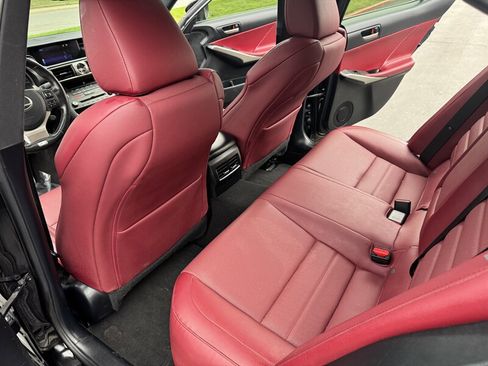Used 2019 Lexus IS 300 F Sport image 30