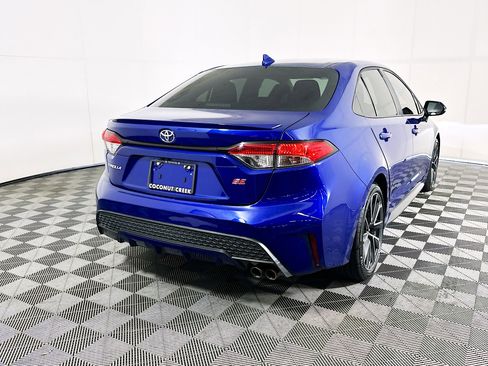 Used 2020 Toyota Corolla SE FWD image 3