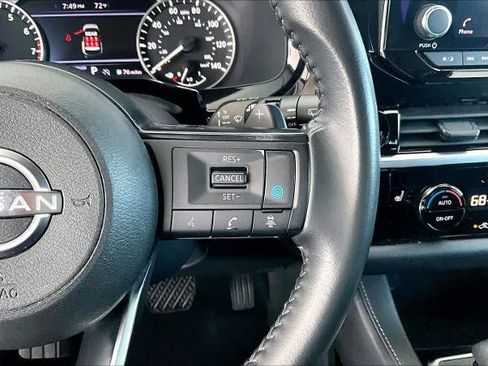 Certified 2024 Nissan Pathfinder SV w/ Black Appearance Package FWD image 24