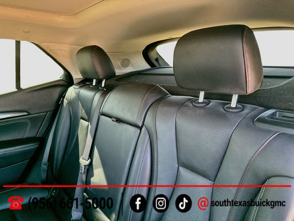 Used 2022 Buick Envision Essence w/ Technology Package I FWD image 22